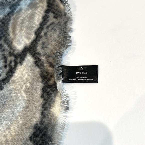 Mixit Blue Light Dark Grey Creme Patterned Scarf Wrap Rectangular Neutral Spring - Picture 2 of 5